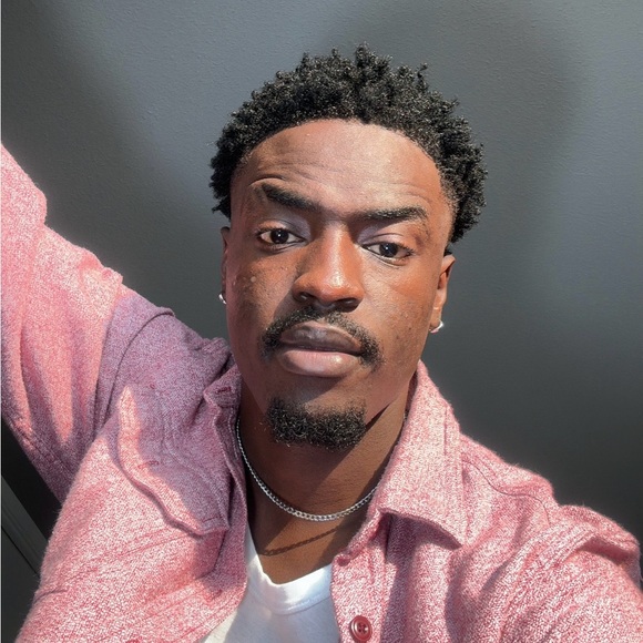 Meet your Posher, Kester - Picture 1 of 4